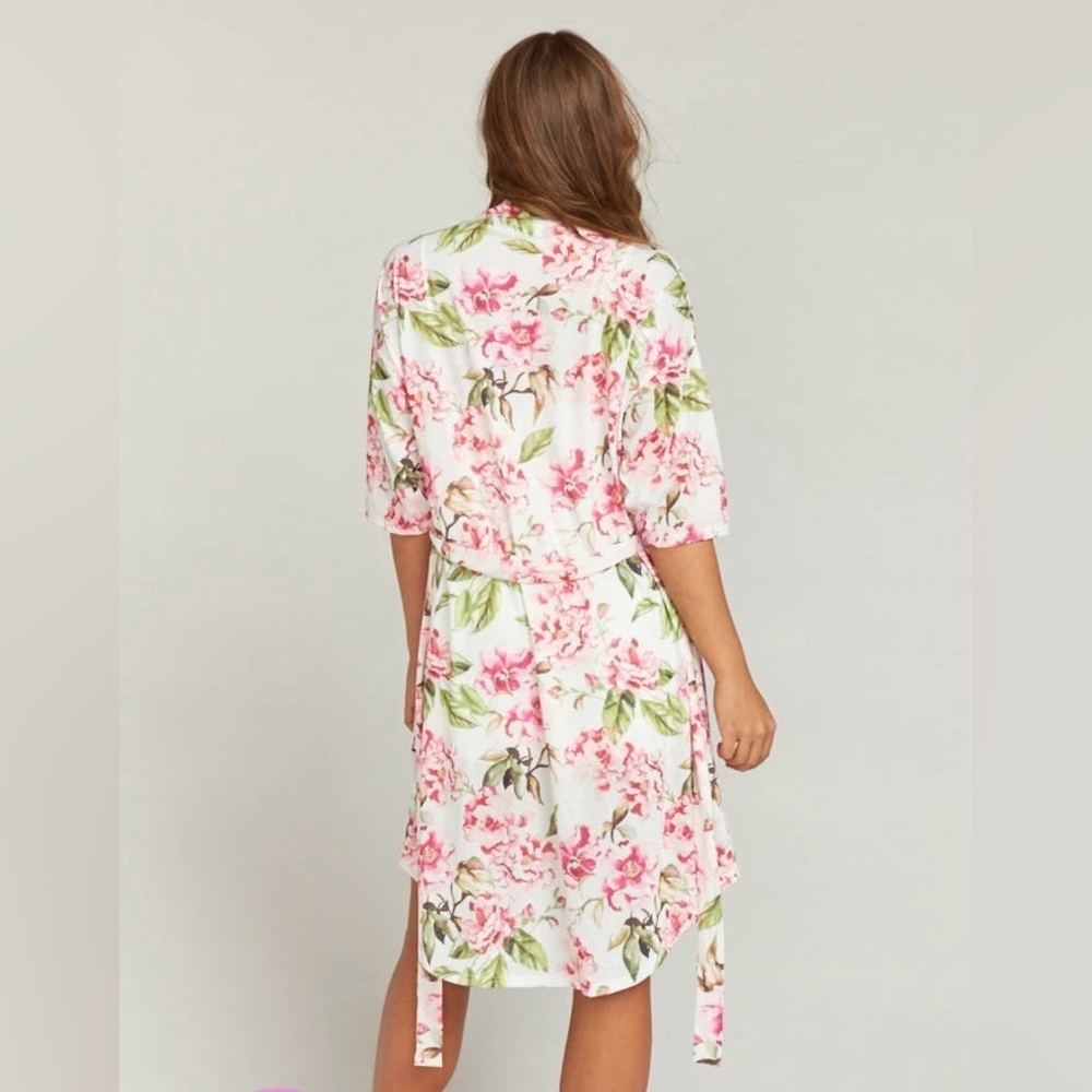 Show Me Your Mumu Brie Robe Garden Of Blooms White Pink Floral Size O/S - Picture 2 of 6